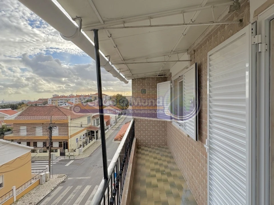 Apartamento T2 para Venda em Santa Iria de Azoia, São João da Talha e Bobadela Foto 7