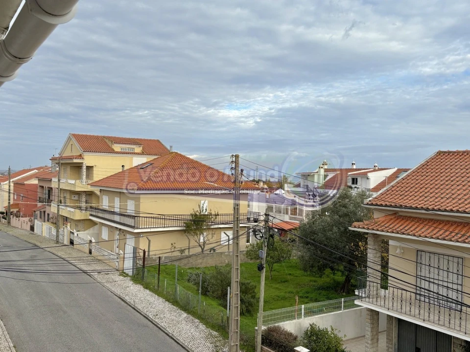 Apartamento T2 para Venda em Santa Iria de Azoia, São João da Talha e Bobadela Foto 10