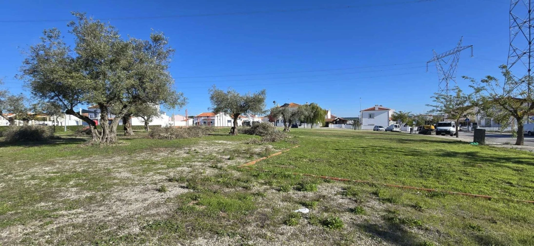 Terreno para Venda em Santa Maria do Castelo e Santiago e Santa Susana Foto 1