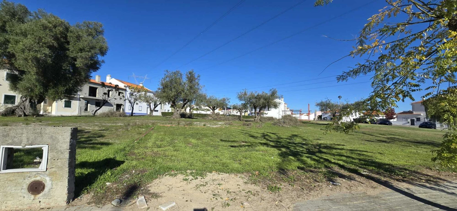 Terreno para Venda em Santa Maria do Castelo e Santiago e Santa Susana Foto 2