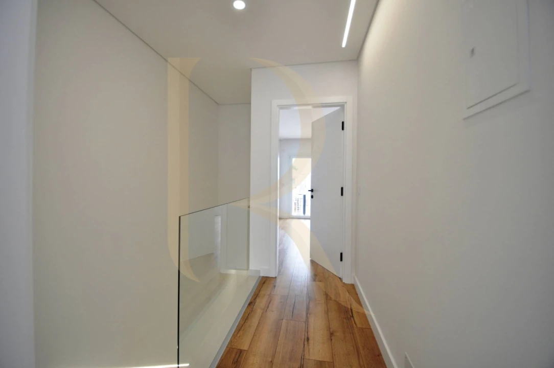 Moradia T3 para Venda em Fernao Ferro Foto 11