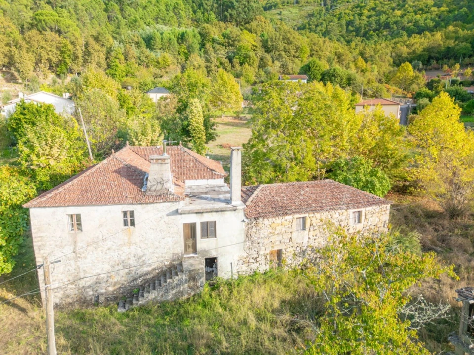 Moradia para Venda em Santa Marinha Foto 1