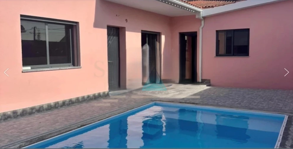 Moradia T5 para Venda em Fernao Ferro Foto 19