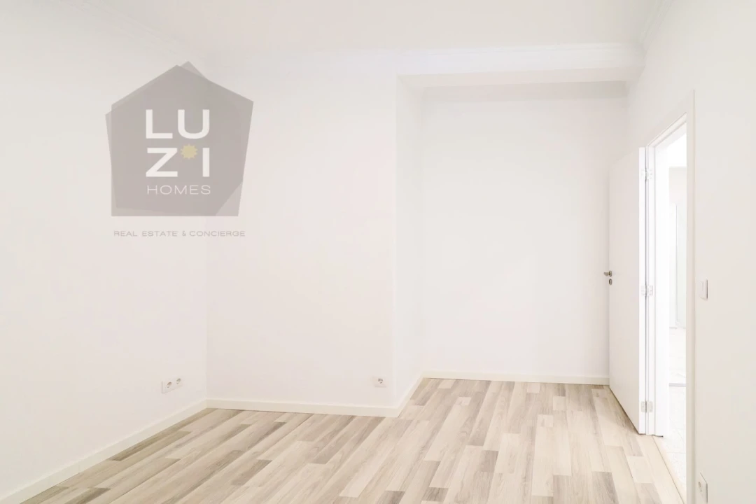 Apartamento T1 para Venda em Lagoa e Carvoeiro Foto 13