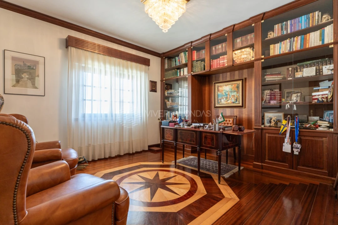 Moradia T6 para Venda em Amora Foto 6