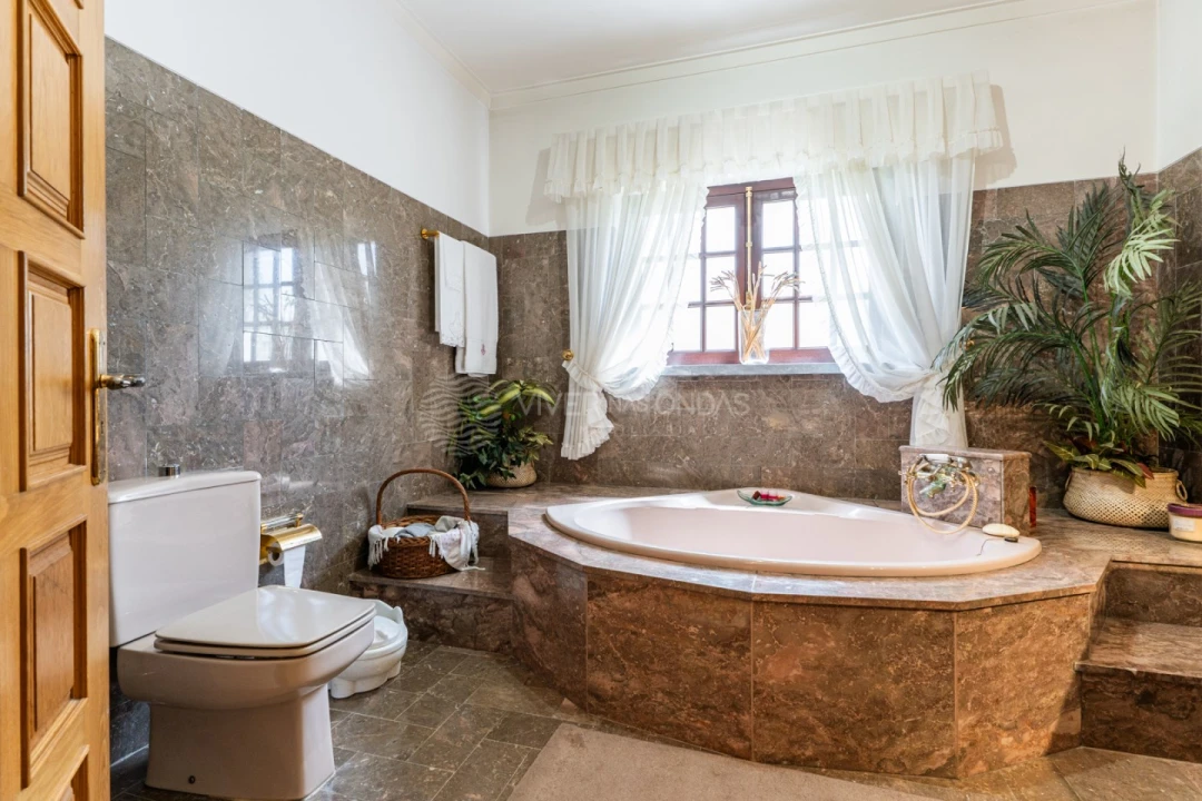 Moradia T6 para Venda em Amora Foto 9