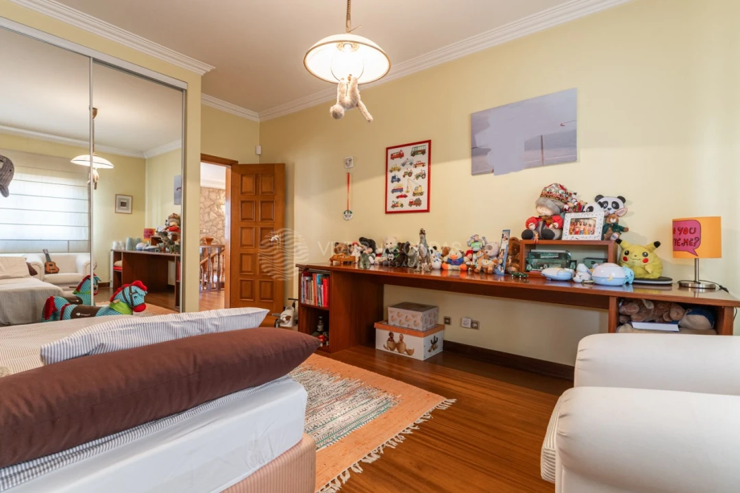 Moradia T6 para Venda em Amora Foto 16