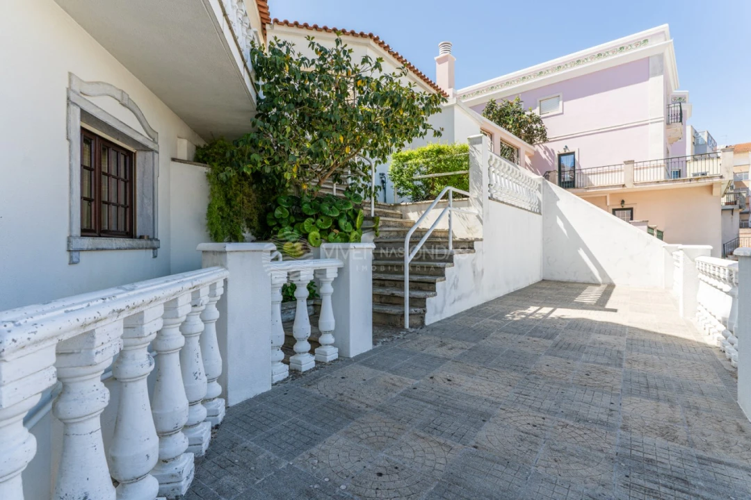 Moradia T6 para Venda em Amora Foto 30