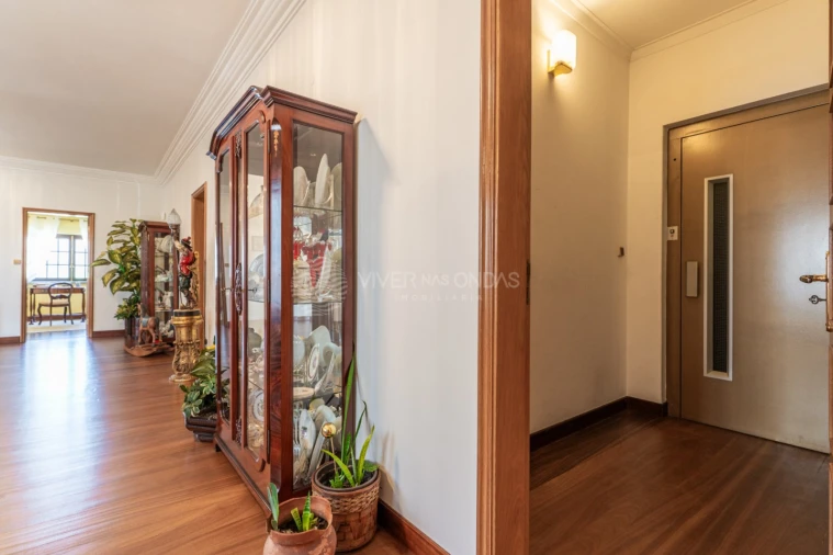 Moradia T6 para Venda em Amora Foto 13