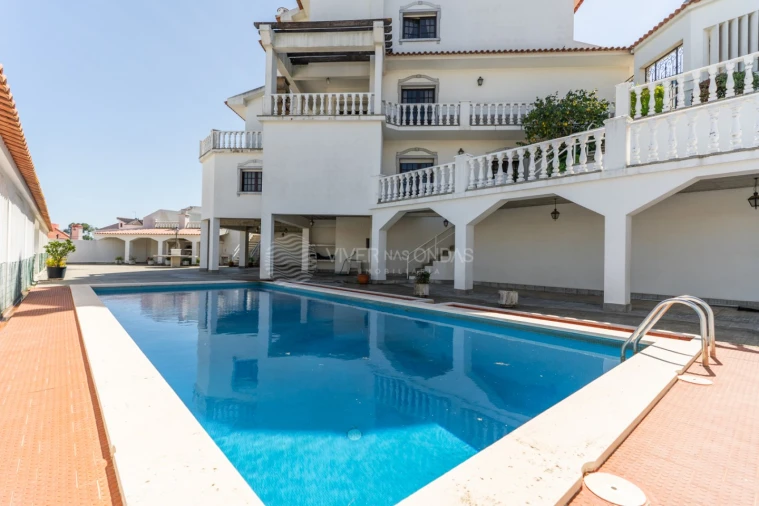 Moradia T6 para Venda em Amora Foto 28