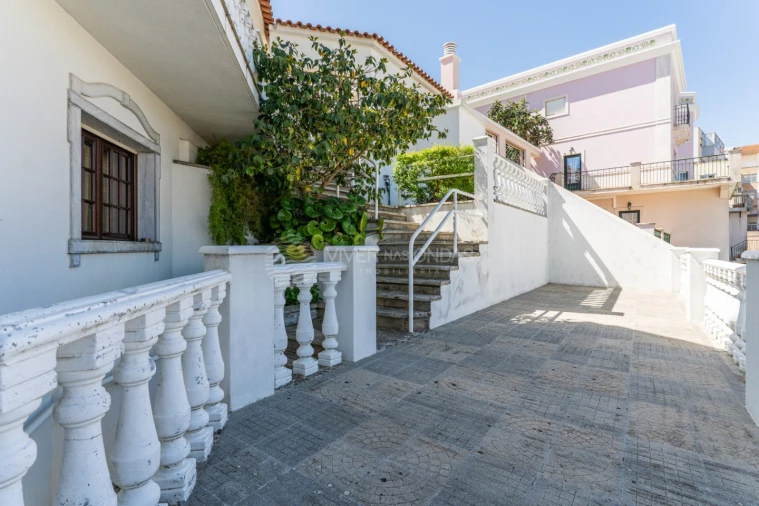 Moradia T6 para Venda em Amora Foto 30