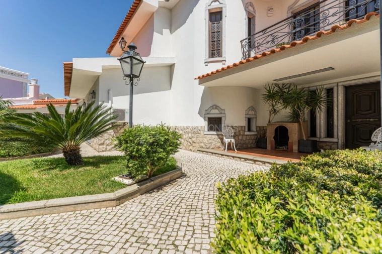 Moradia T6 para Venda em Amora Foto 35