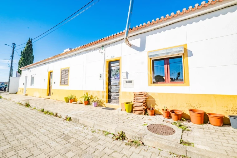 Moradia T2 para Venda em Azeitão (São Lourenço e São Simão) Foto 1