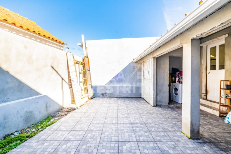 Moradia T2 para Venda em Azeitão (São Lourenço e São Simão) Foto 22