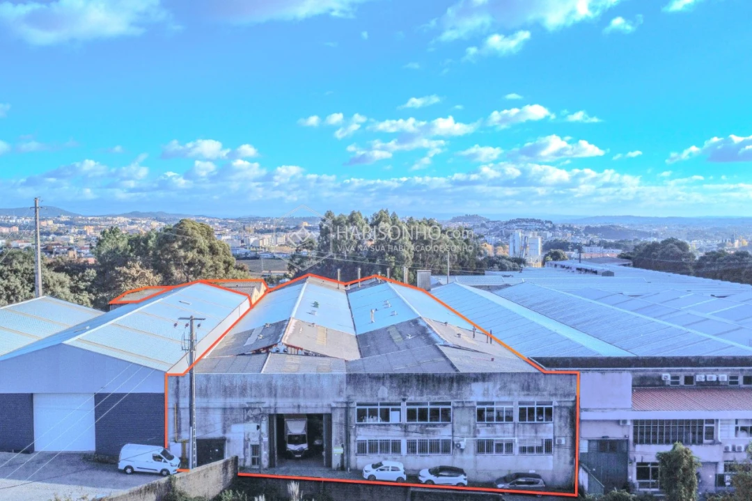Armazém para Venda em Rio Tinto Foto 21