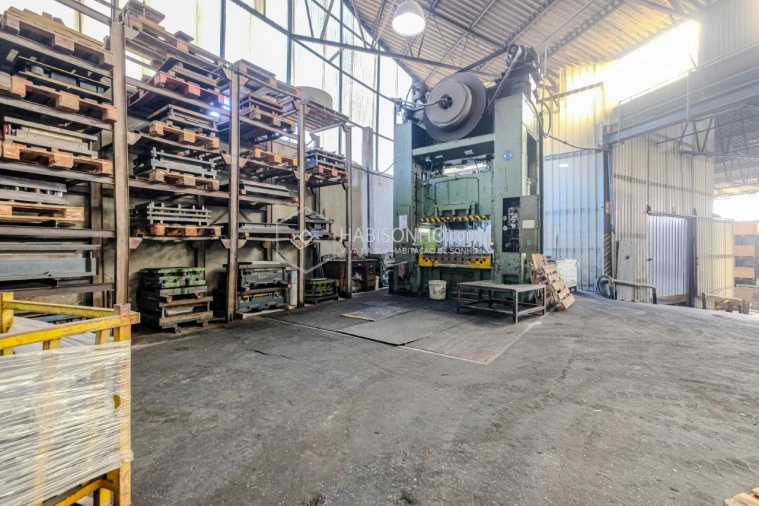 Armazém para Venda em Rio Tinto Foto 4