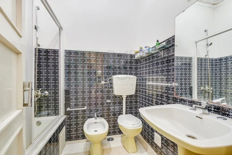 Apartamento T3 para Venda em Areeiro Foto 7