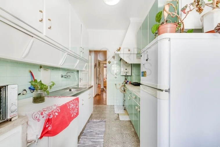 Apartamento T3 para Venda em Areeiro Foto 5