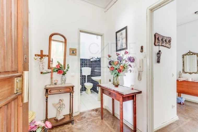 Apartamento T3 para Venda em Areeiro Foto 16