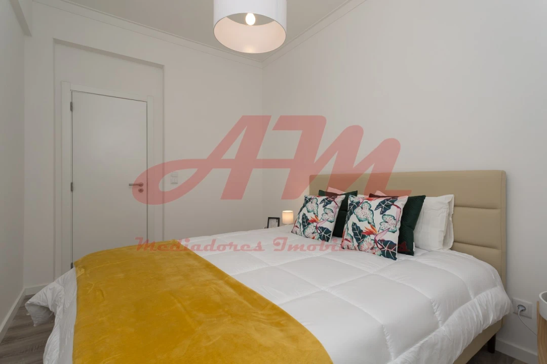 Apartamento T3 para Venda em Benfica Foto 9