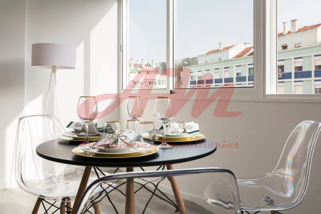 Apartamento T3 para Venda em Benfica Foto 4