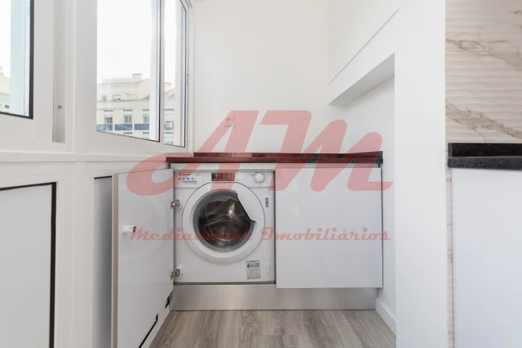 Apartamento T3 para Venda em Benfica Foto 40