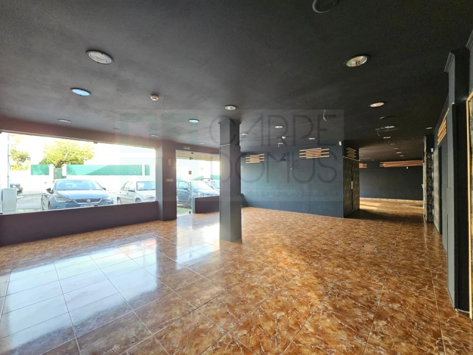 Prédio para Venda em Algueirão-Mem Martins Foto 16