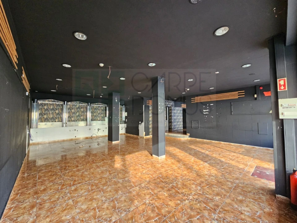 Prédio para Venda em Algueirão-Mem Martins Foto 22