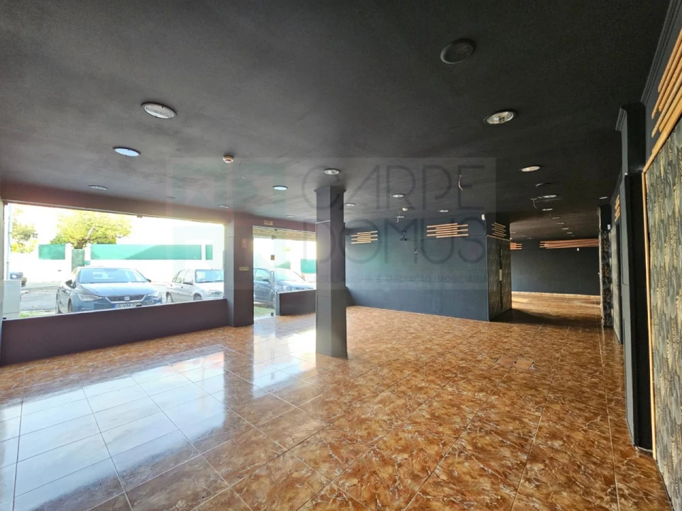 Prédio para Venda em Algueirão-Mem Martins Foto 24