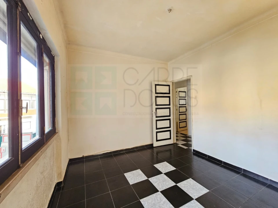 Prédio para Venda em Algueirão-Mem Martins Foto 27