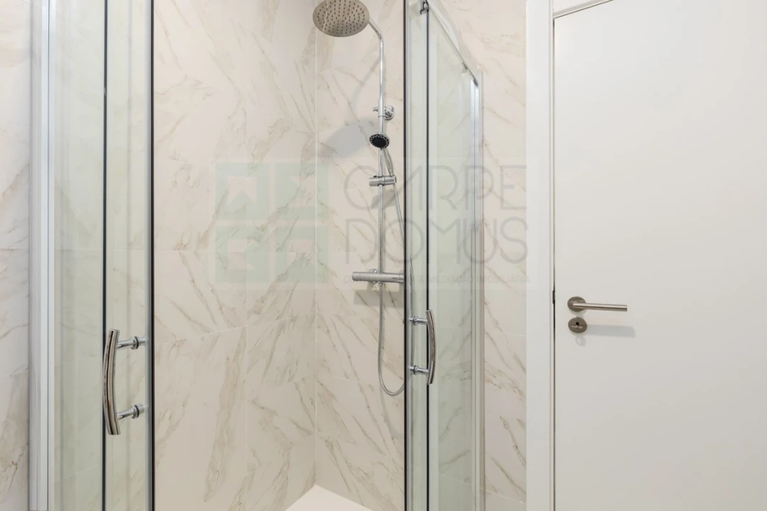 Apartamento T3 para Venda em Benfica Foto 16