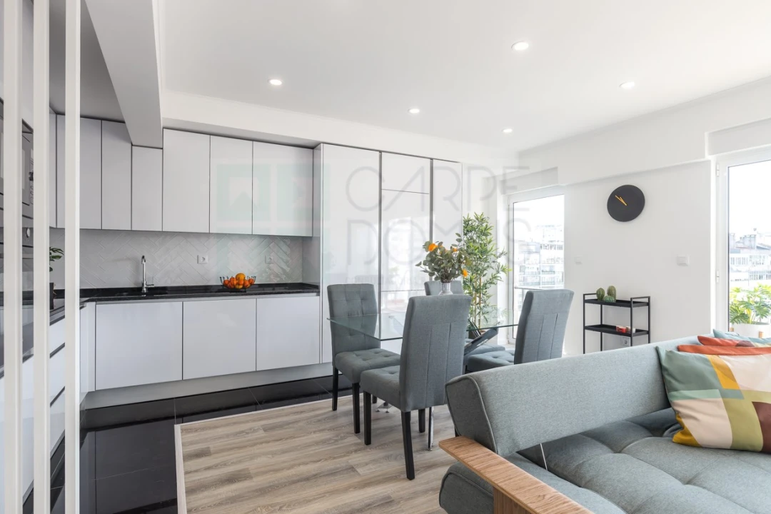 Apartamento T3 para Venda em Benfica Foto 4