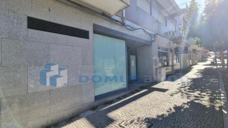 Loja para Venda em Bornes de Aguiar