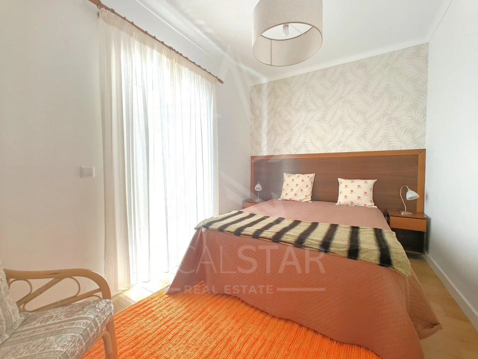 Moradia T11 para Venda em Foz do Arelho Foto 13