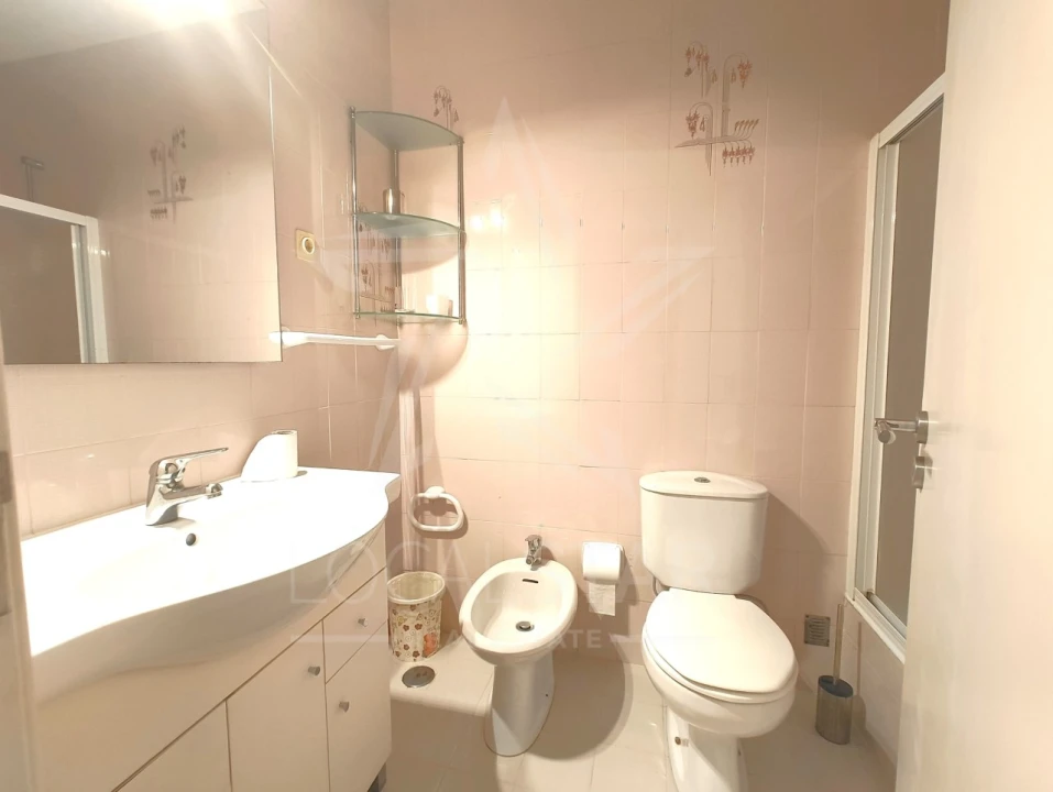 Moradia T11 para Venda em Foz do Arelho Foto 24