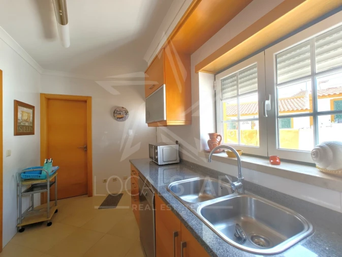 Moradia T11 para Venda em Foz do Arelho Foto 41