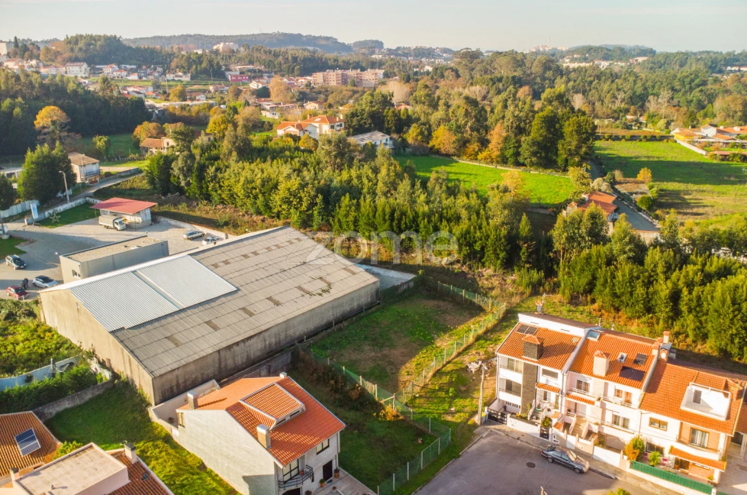 Terreno para Venda em Pedroso e Seixezelo Foto 2