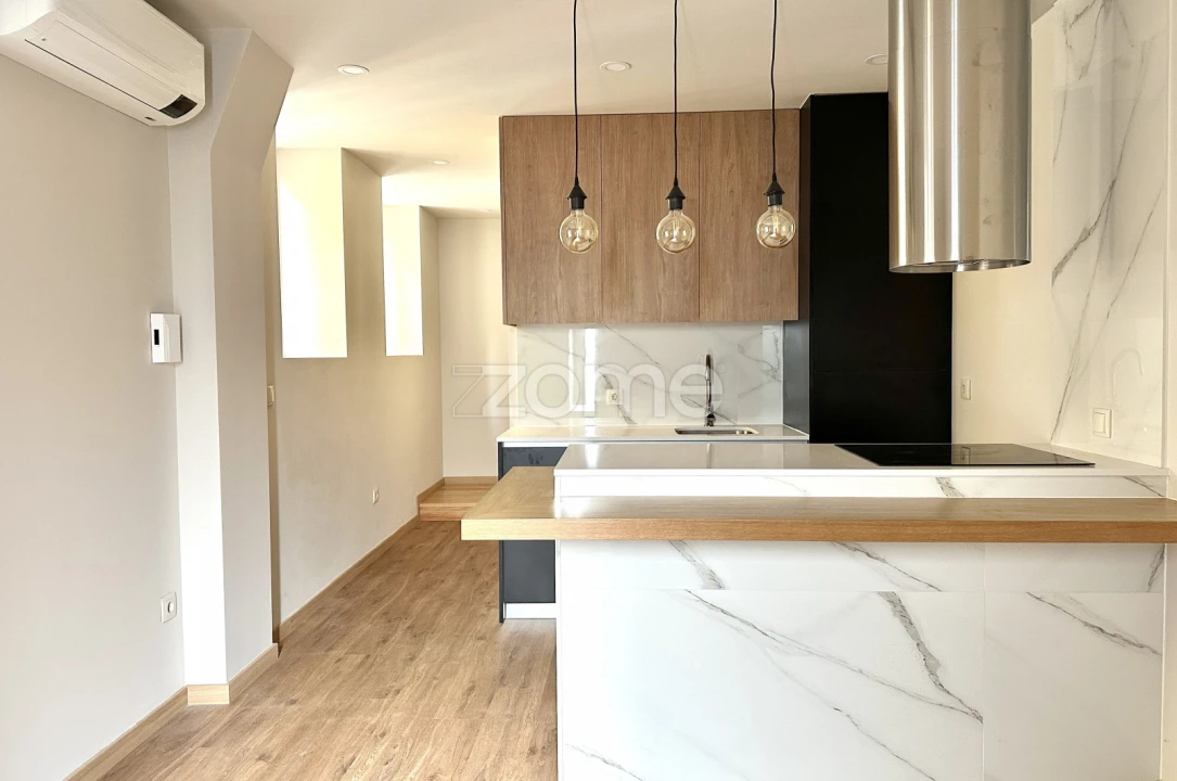 Moradia T4 para Venda em Santa Marinha e São Pedro da Afurada Foto 5