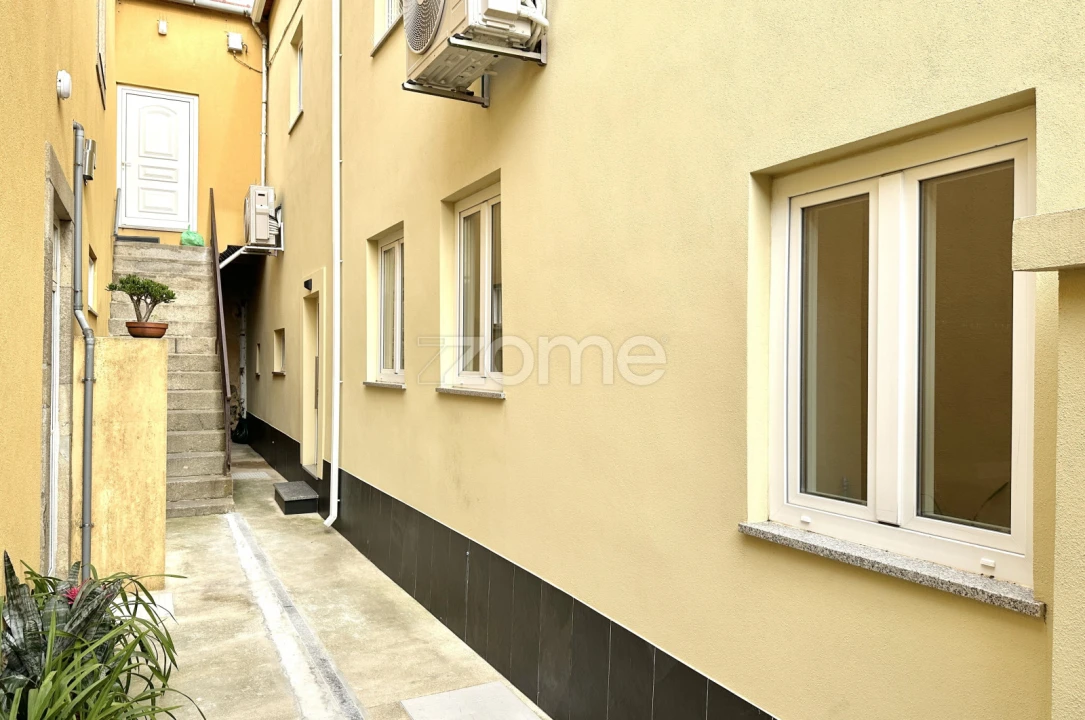 Moradia T4 para Venda em Santa Marinha e São Pedro da Afurada Foto 28