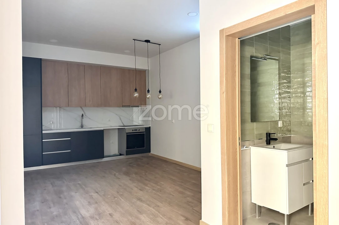 Moradia T4 para Venda em Santa Marinha e São Pedro da Afurada Foto 30