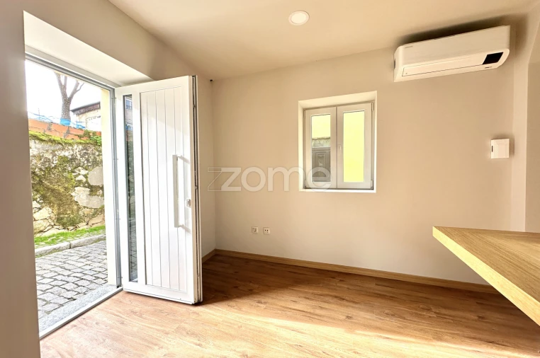 Moradia T4 para Venda em Santa Marinha e São Pedro da Afurada Foto 4