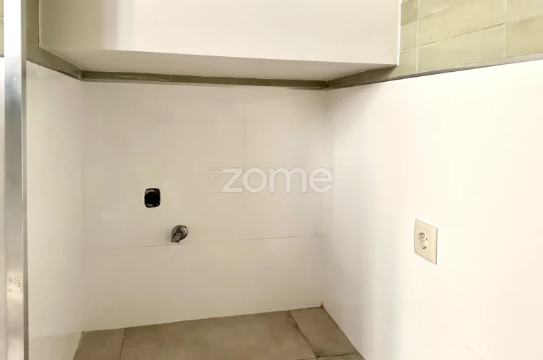 Moradia T4 para Venda em Santa Marinha e São Pedro da Afurada Foto 14