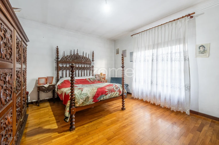 Moradia T6 para Venda em Darque Foto 12