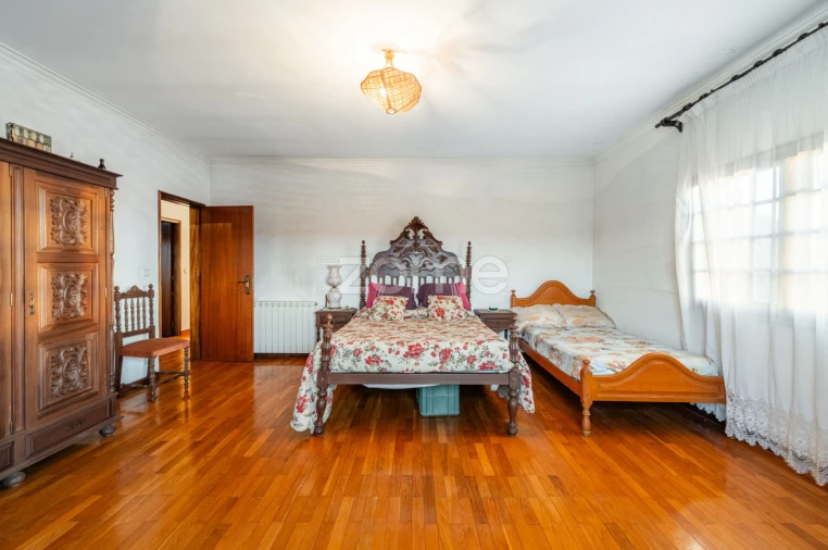 Moradia T6 para Venda em Darque Foto 18