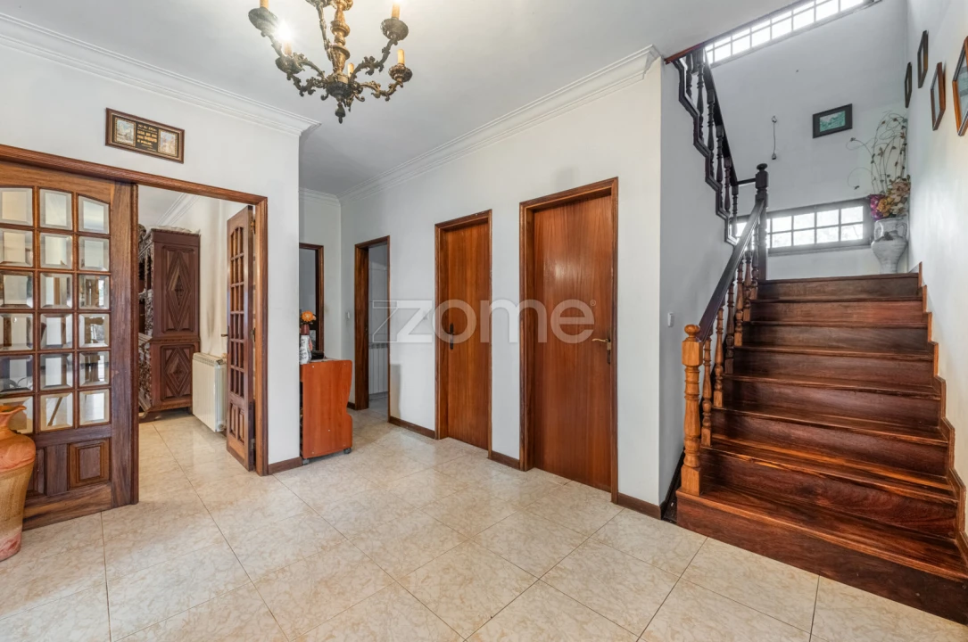 Moradia T6 para Venda em Darque Foto 13