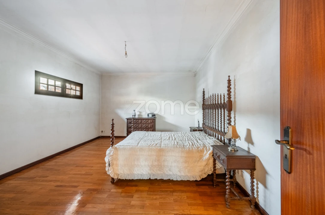 Moradia T6 para Venda em Darque Foto 17