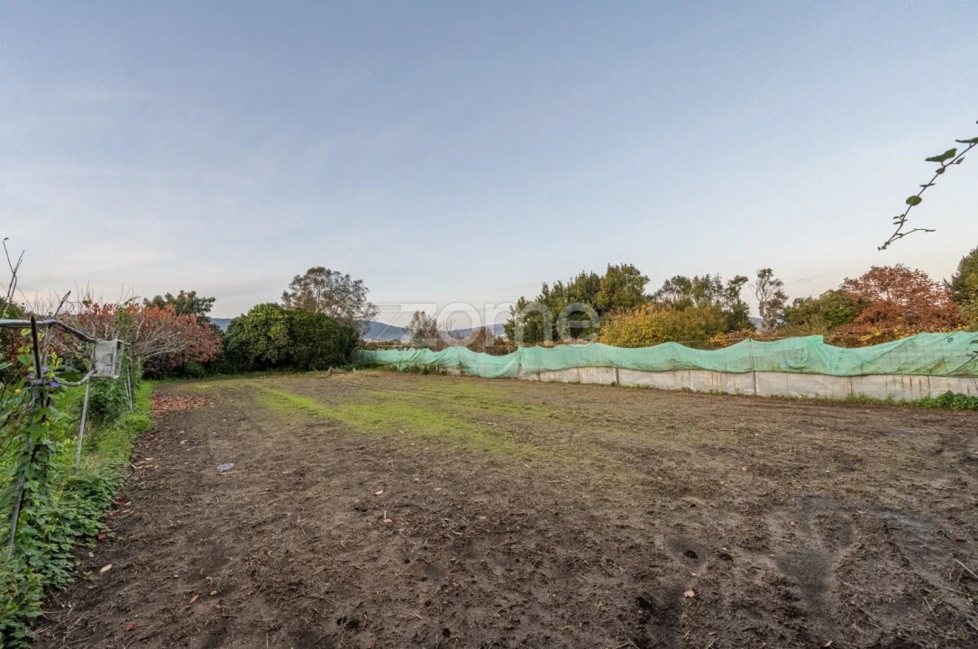 Moradia T6 para Venda em Darque Foto 24