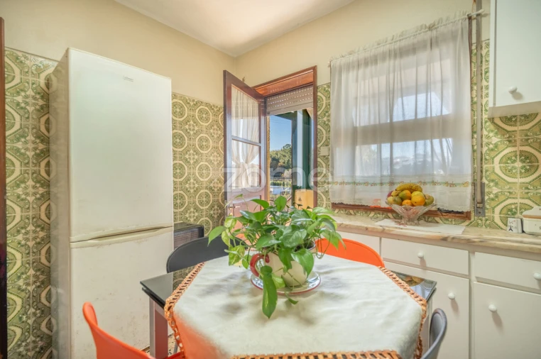 Moradia T2 para Venda em Milheiros Foto 27