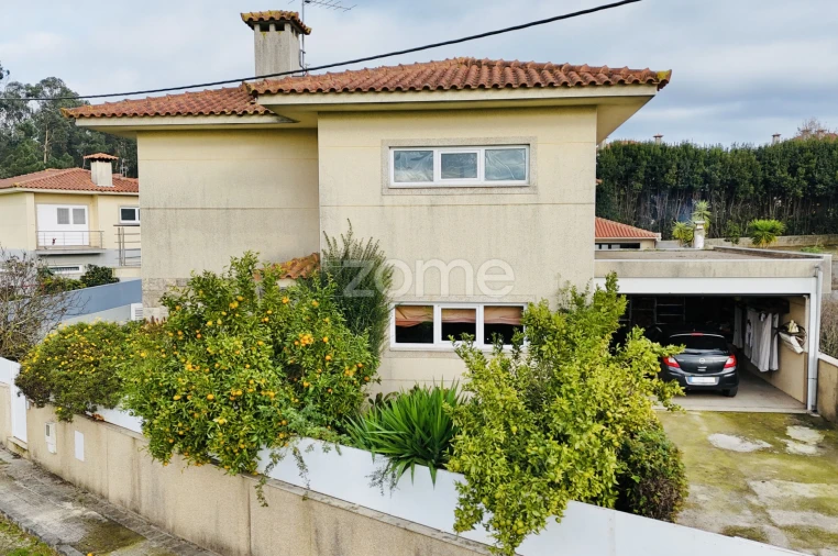 Moradia T3 para Venda em Gondifelos, Cavalões e Outiz Foto 41