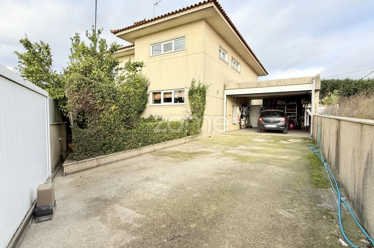 Moradia T3 para Venda em Gondifelos, Cavalões e Outiz Foto 3